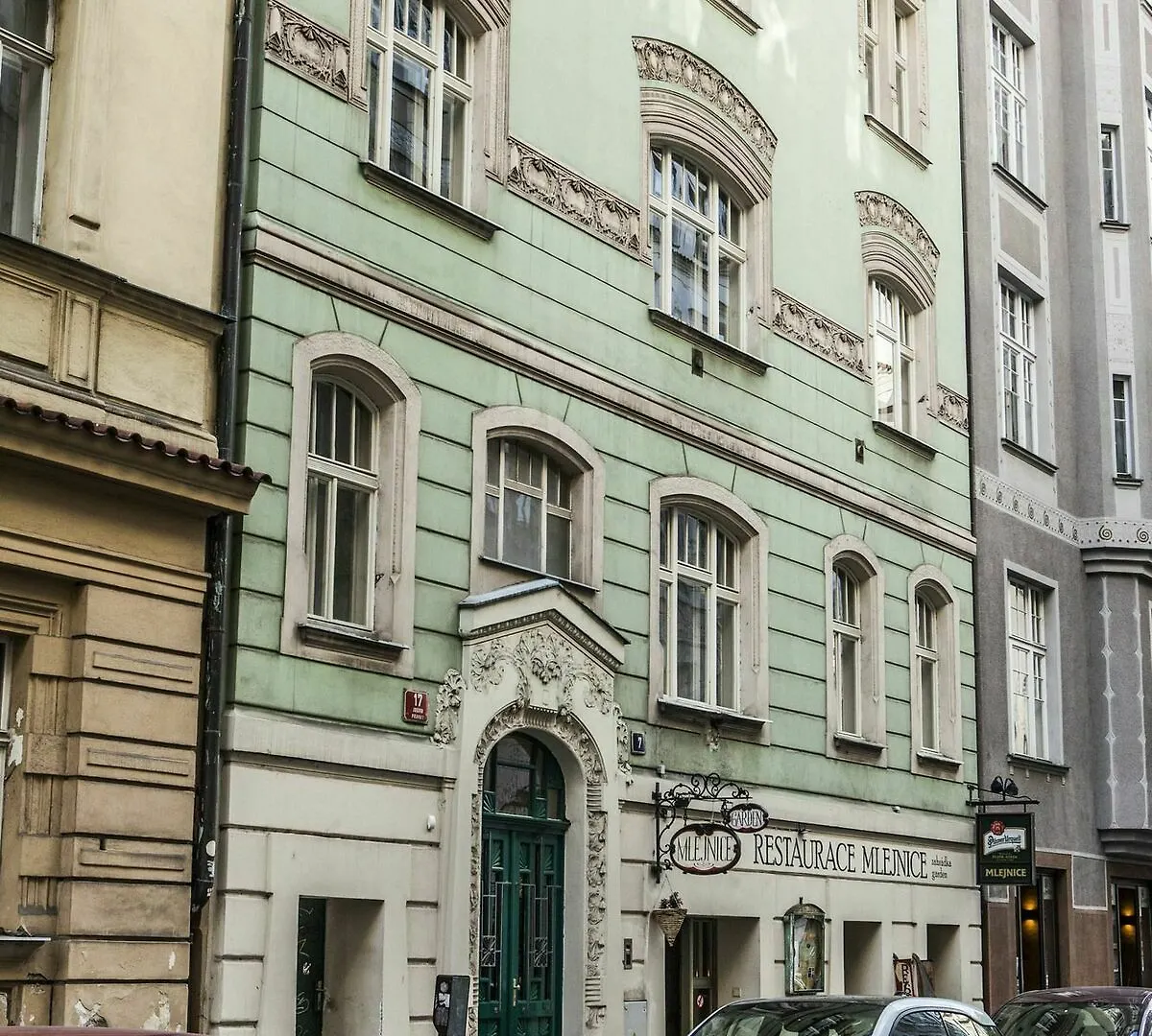 Apartment The Emerald Prague